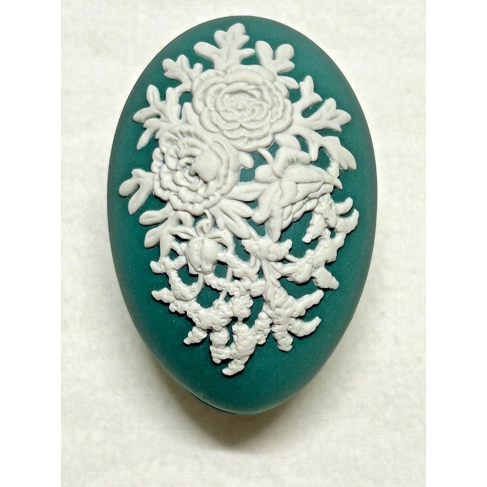 WEDGWOOD SPRUCE GREEN 225th ANNIVERSARY TRINKET EGG-RARE